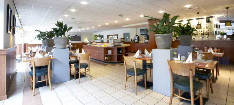 Campanile & Restaurant 3*